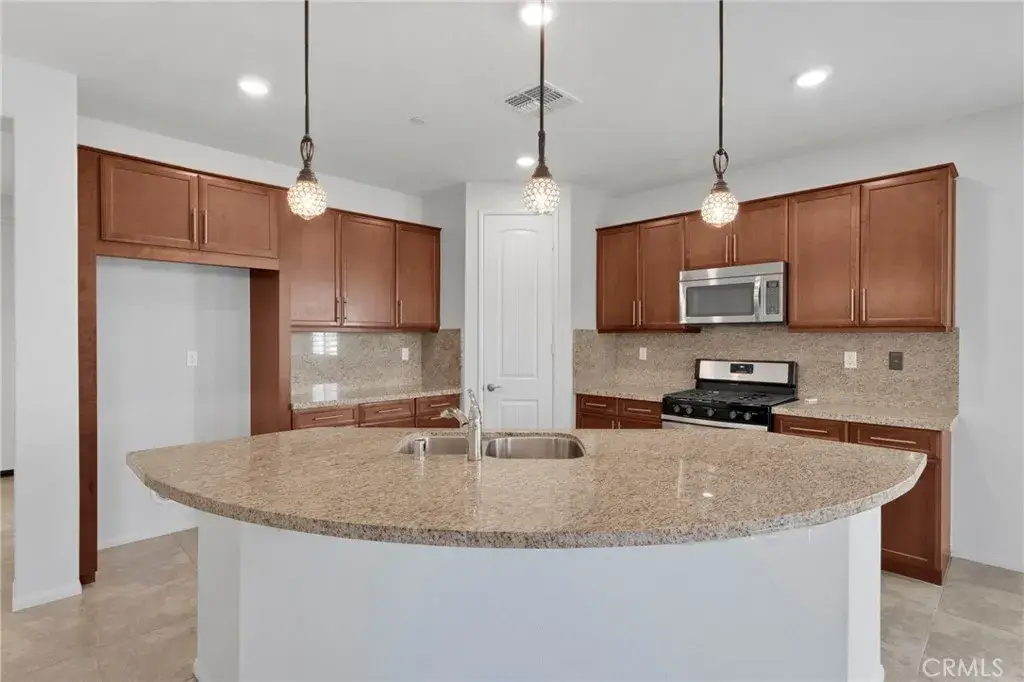 11351 Camden Street, Apple Valley, CA 92308 - #1