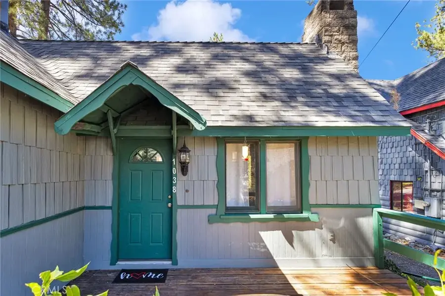 1038 Robin Ln., Wrightwood, CA 92397 - #3