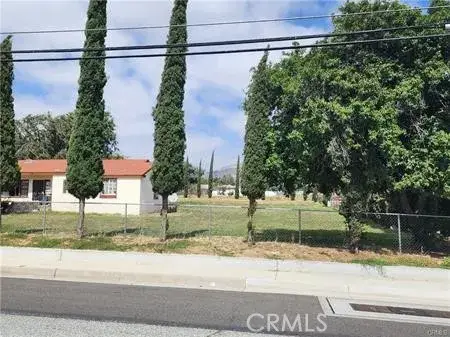 725 E Williams, Banning, CA 92220 - #3