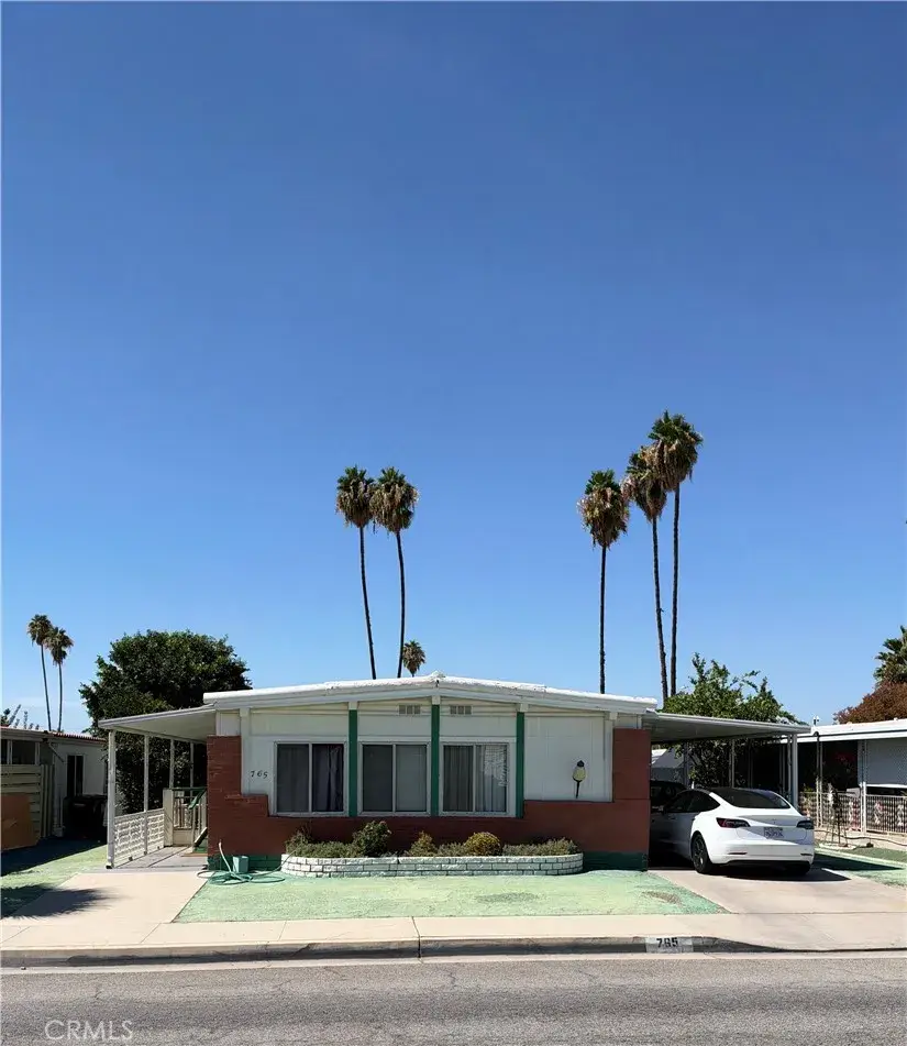 765 S Lyon, Hemet, CA 92543 - #1