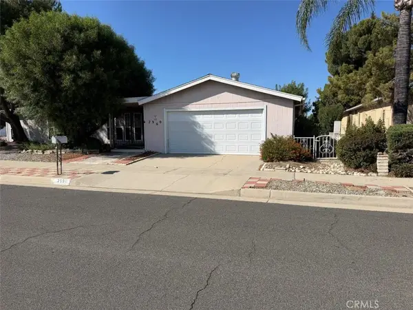 2990 Blue Spruce Dr, Hemet, CA 92545