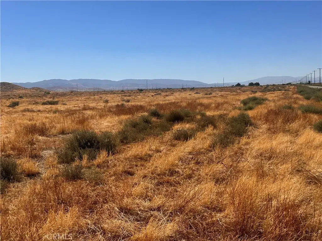 6 W Ave B, Lancaster, CA 93536 - #1