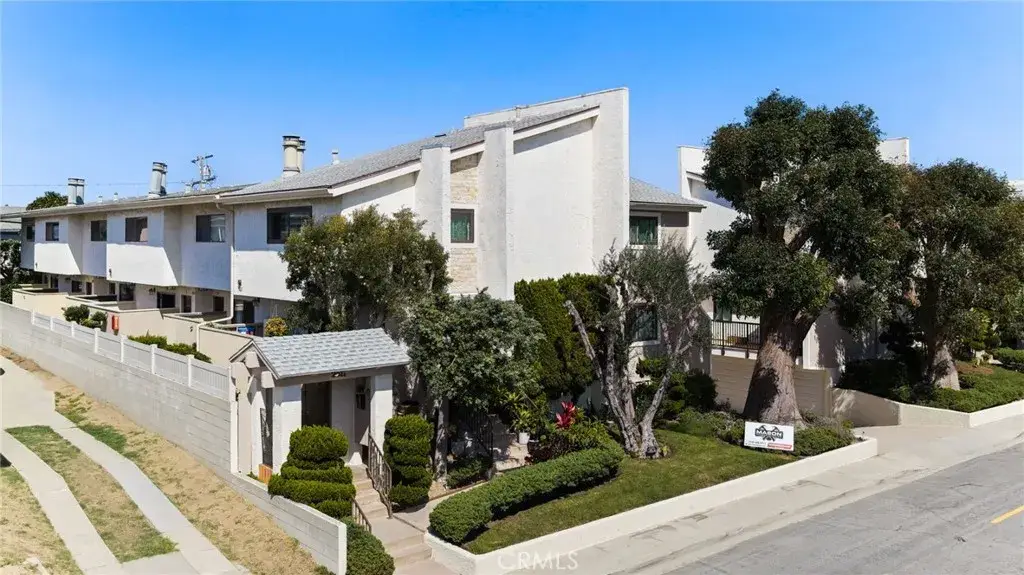2611 Ruhland Avenue #3, Redondo Beach, CA 90278 - #1
