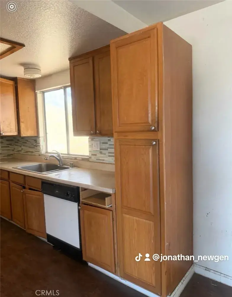 17821 Capri, Hesperia, CA 92345 - #3