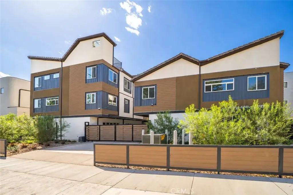 6829 N Haskell Avenue, Van Nuys, CA 91406 - #1