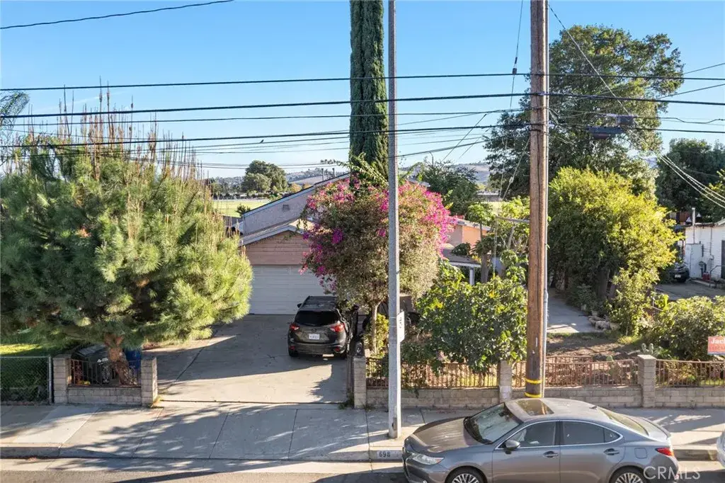 698 W Phillips, Pomona, CA 91766 - #1