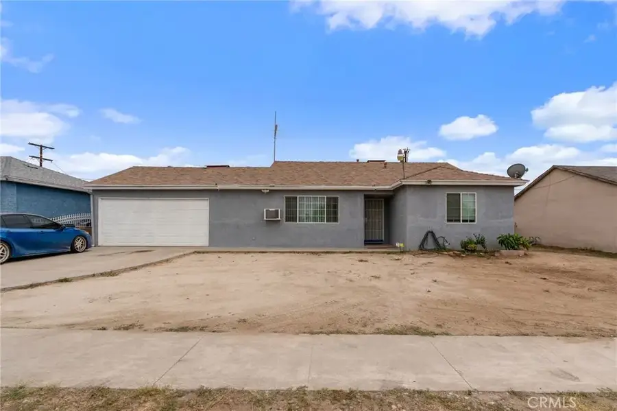 571 N Lilac Avenue, Rialto, CA 92376 - #2