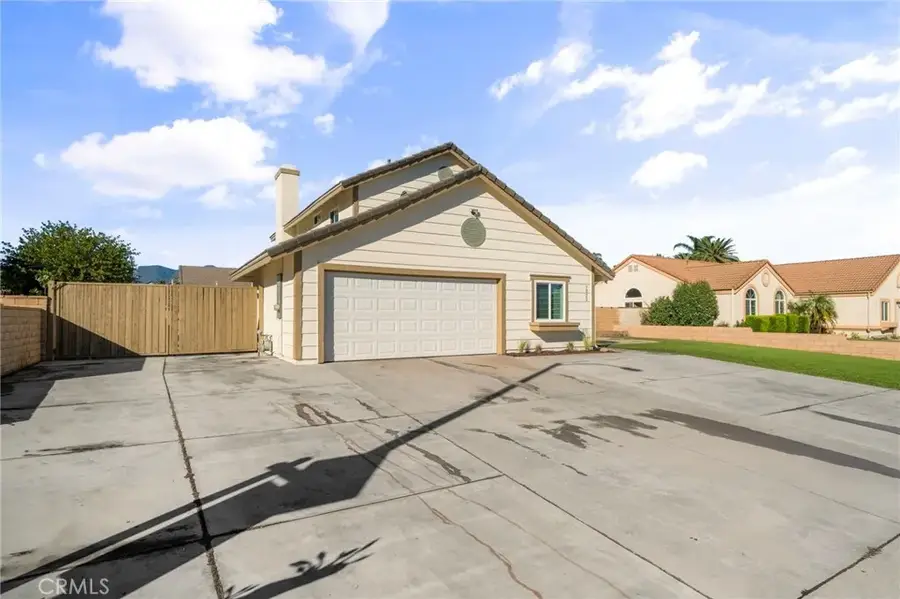 1222 W Cimarron, Rialto, CA 92377 - #3