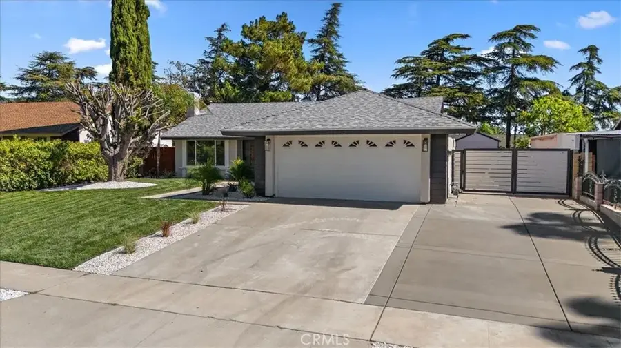 355 N Wisteria Avenue, Rialto, CA 92376 - #2
