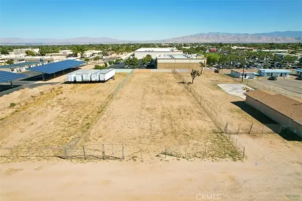 25 Tamarisk, Hesperia, CA 92345