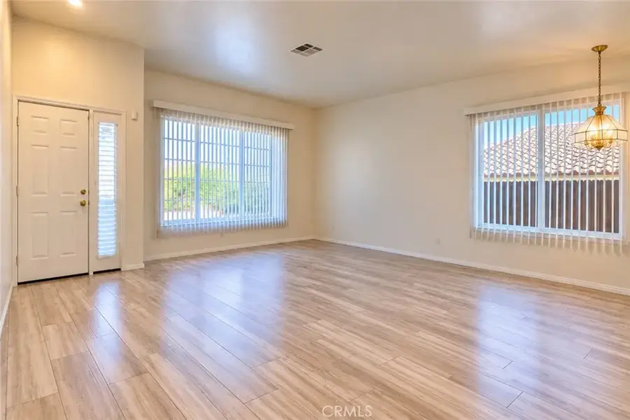 17584 Dayton St, Victorville, CA 92395 - #2