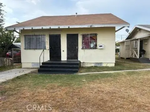 1413 E 77th Street, Los Angeles, CA 90001