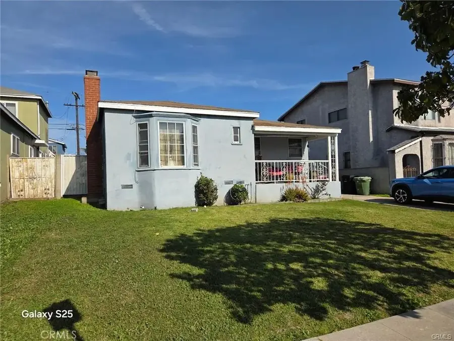 10404 S Gramercy Place, Los Angeles, CA 90047 - Image #2