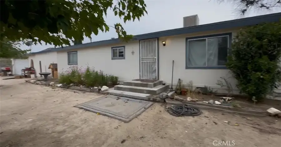 9372 Mesa Rd, Lucerne Valley, CA 92356 - Image #2