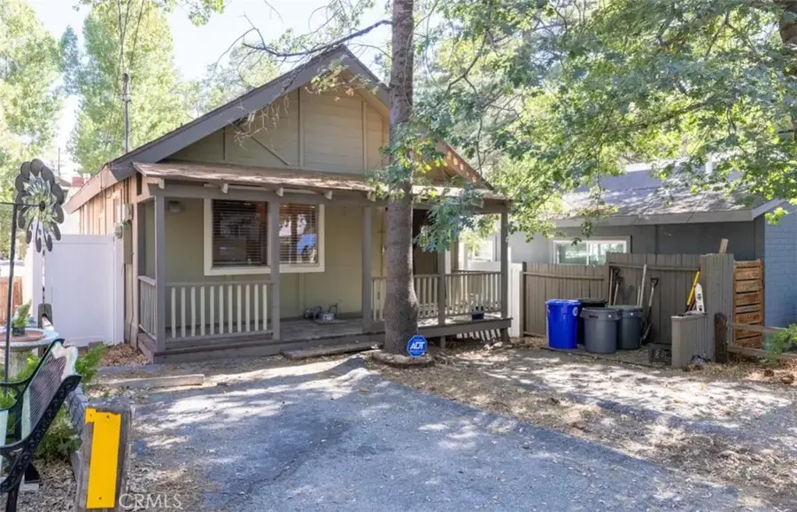 32905 Chipmunk Lane, Running Springs, CA 92382 - Image #3