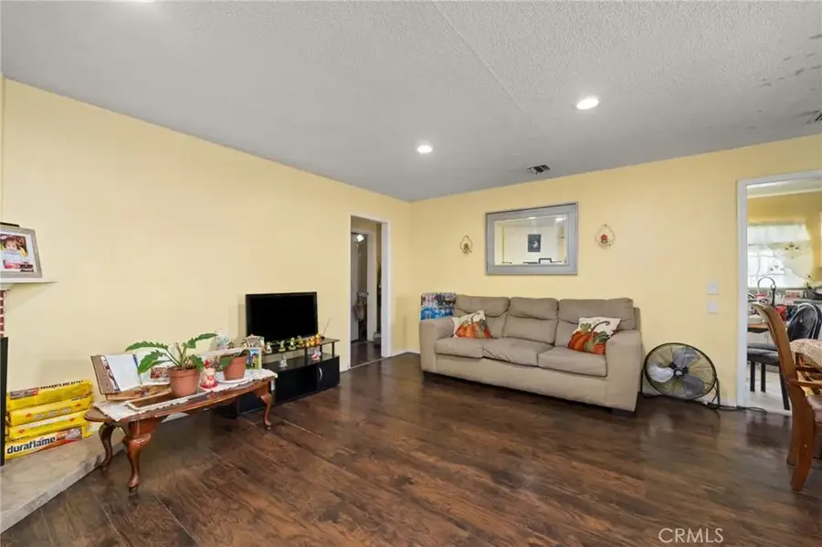 1380 Glen Avenue, Pasadena, CA 91103 - Image #3