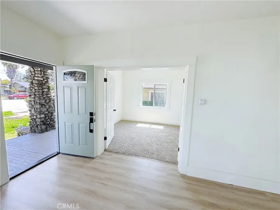 873 N Towne, Pomona, CA 91767 - Image #2