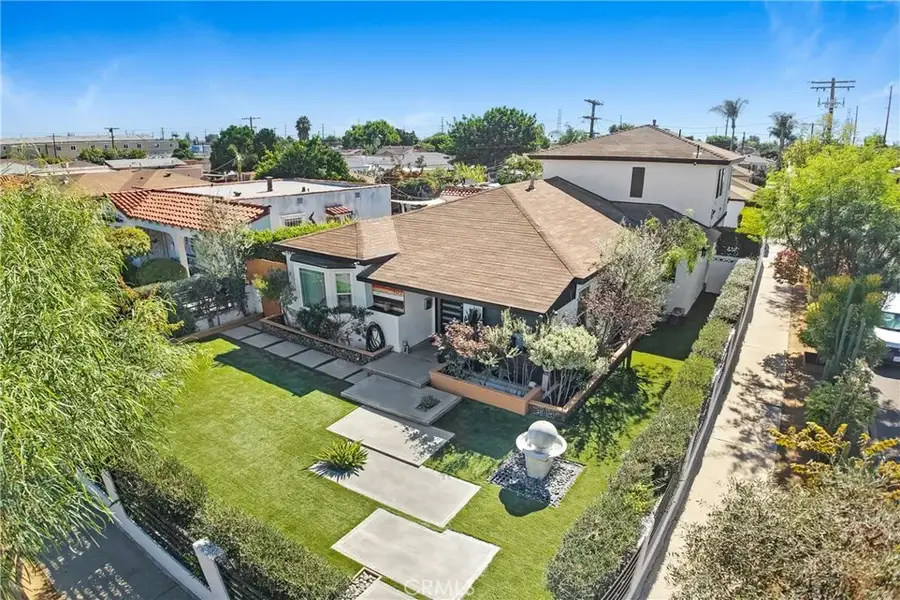 402 E 94th, Los Angeles, CA 90003 - Image #2