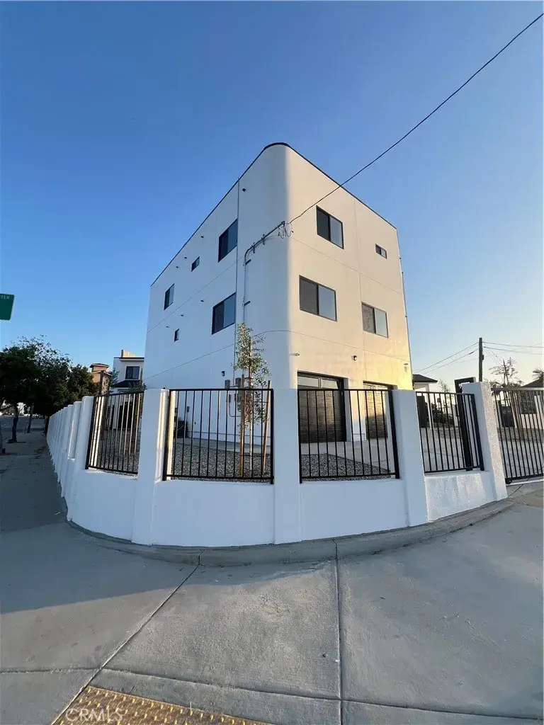 4268 Capistrano Way, East Los Angeles, CA 90063 - Image #3