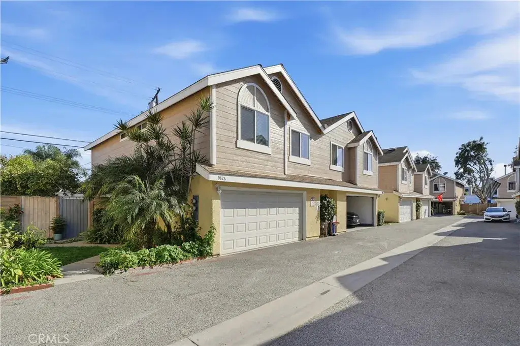 9826 California, South Gate, CA 90280 - #1