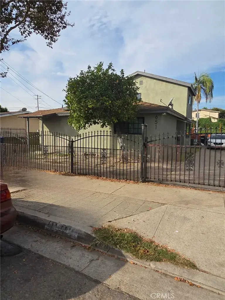 651 Record, East Los Angeles, CA 90023 - Image #2
