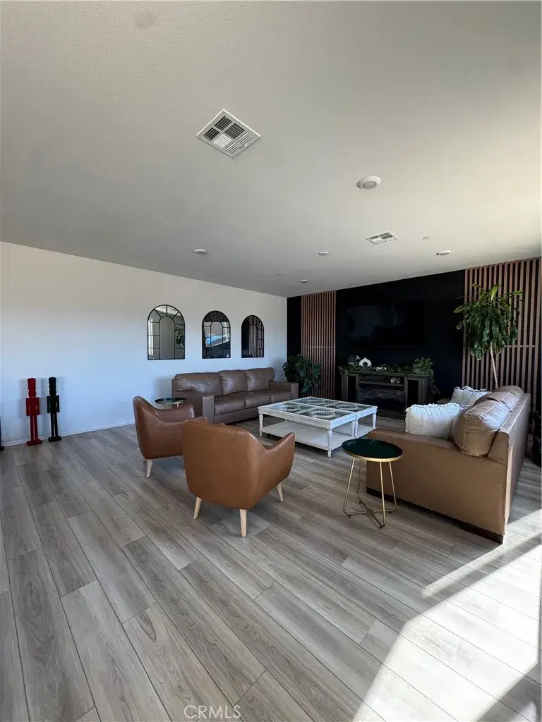 19553 Hanging Rock Road, Lake Elsinore, CA 92532 - Image #3