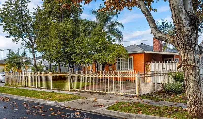 10933 Sampson Avenue, Lynwood, CA 90262 - Image #2