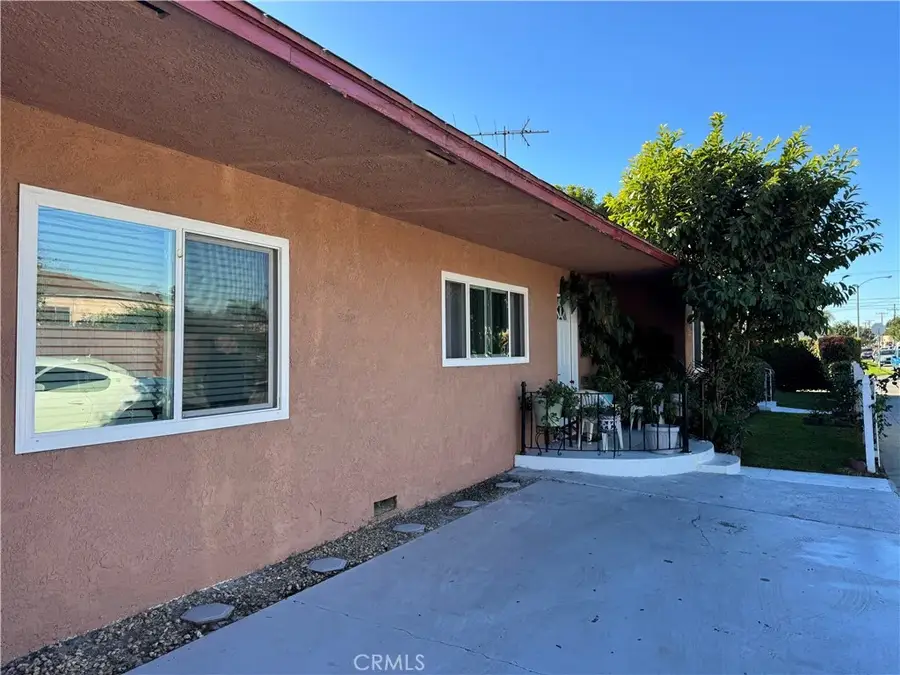 10406 San Carlos, South Gate, CA 90280 - Image #3