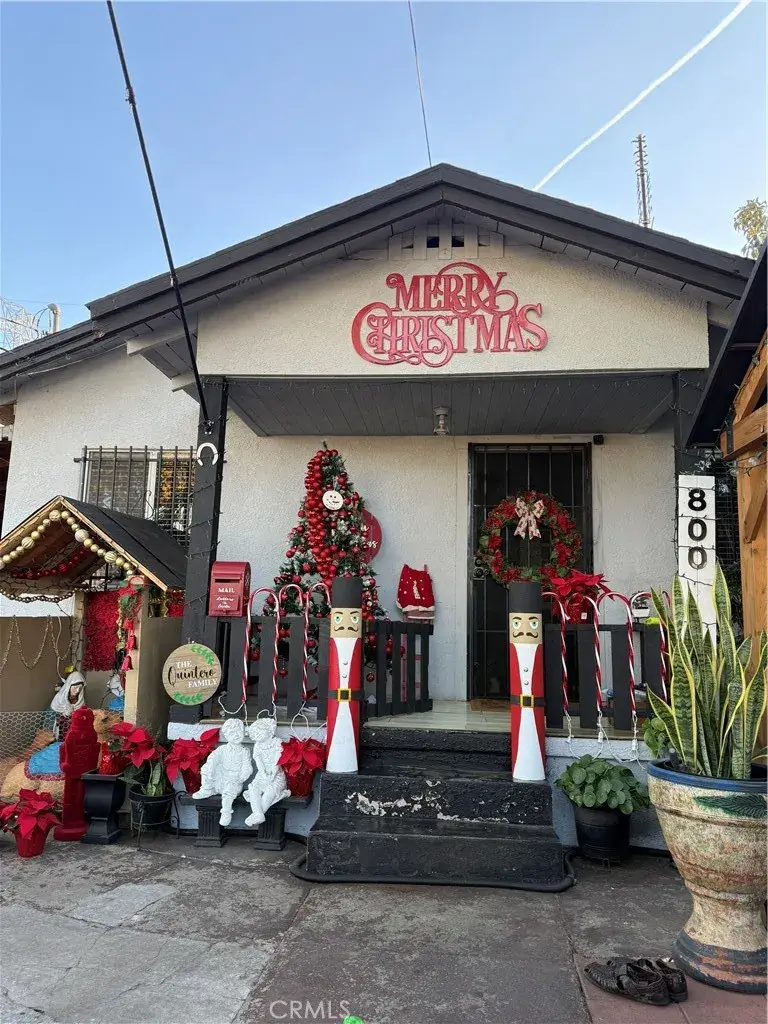 800 W 97th, Los Angeles, CA 90044 - Image #1