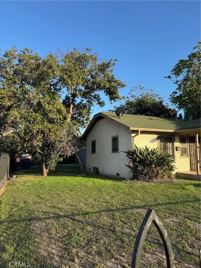 11200 Stanford Ave, Los Angeles, CA 90059 - Image #2