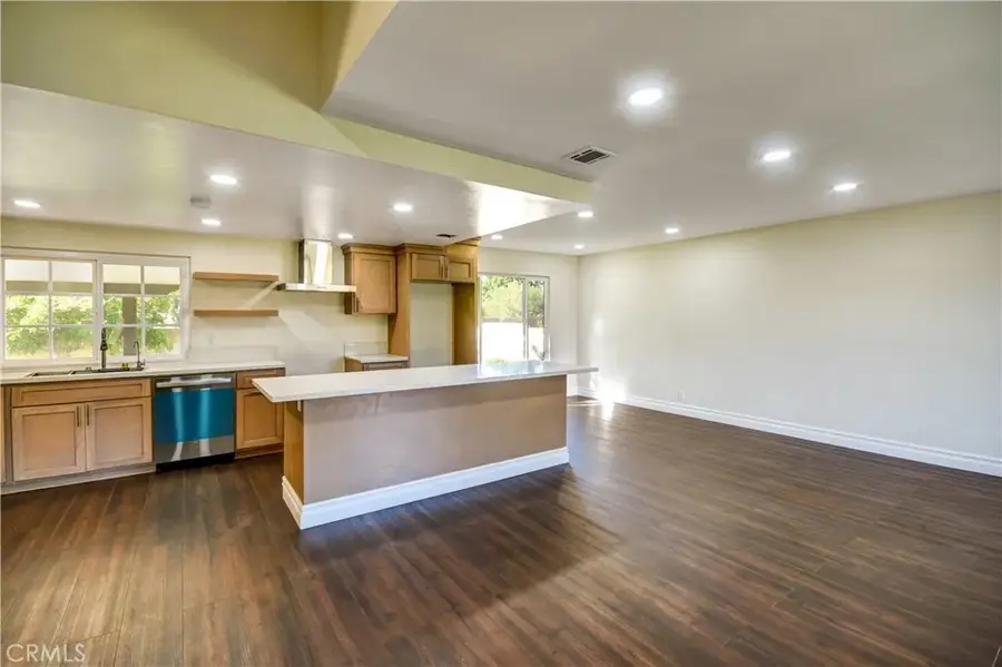 913 Bristol, San Dimas, CA 91773 - Image #3
