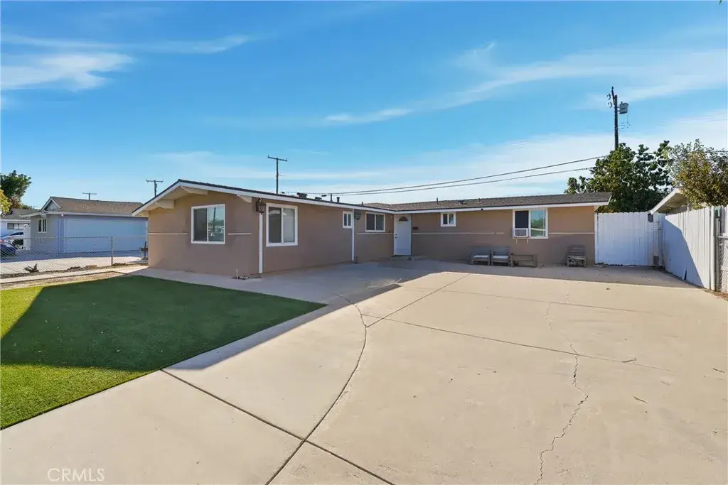 745 N N Vine St, Anaheim, CA 92805 - Image #1