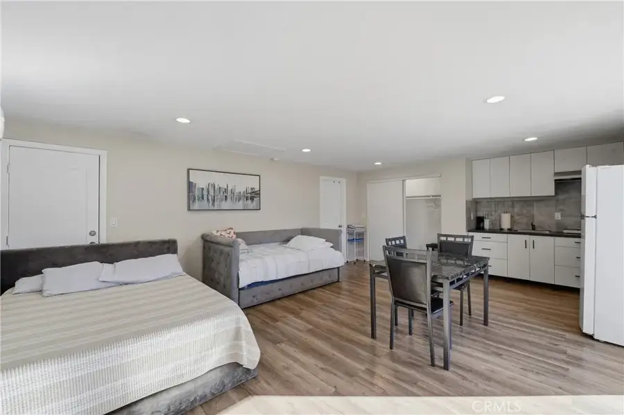 745 N N Vine St, Anaheim, CA 92805 - Image #3