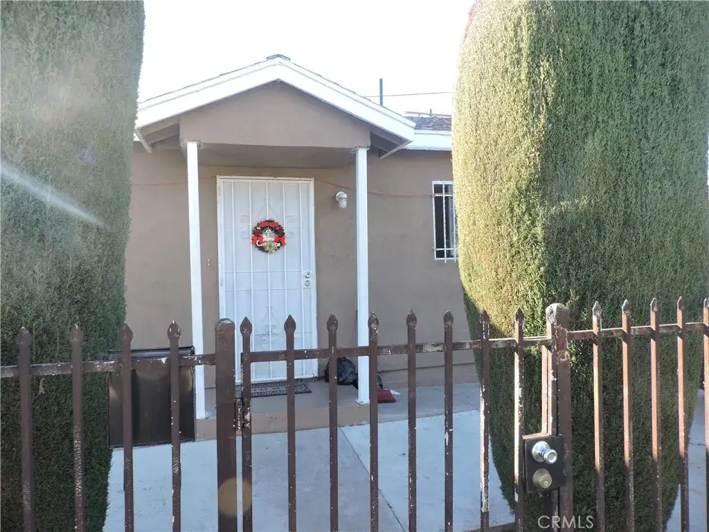 157 E 104th Street, Los Angeles, CA 90003 - Image #1