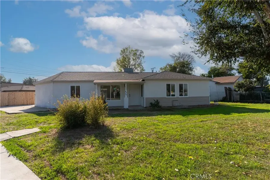 8326 Greenpoint, Riverside, CA 92503 - Image #2