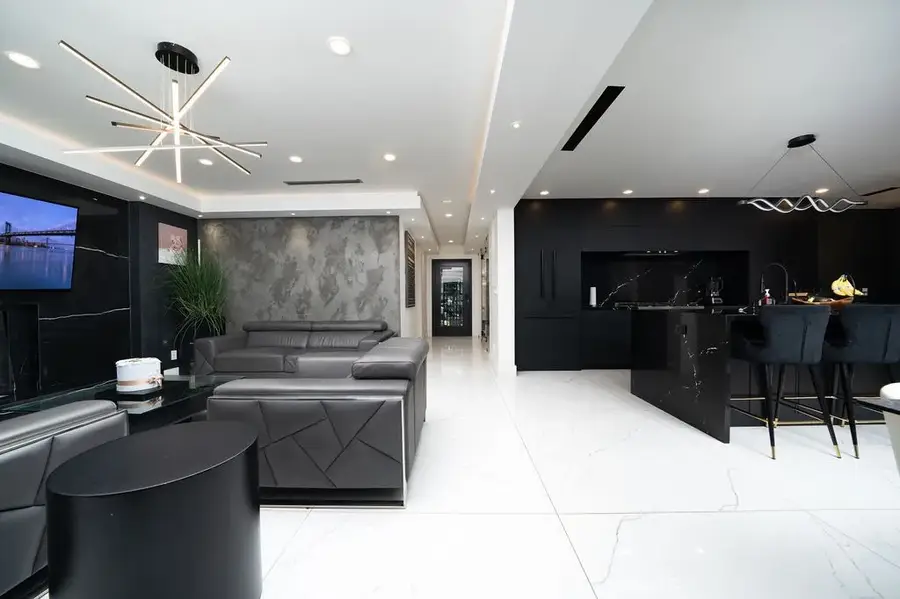 9263 Otto, Downey, CA 90240 - Image #3