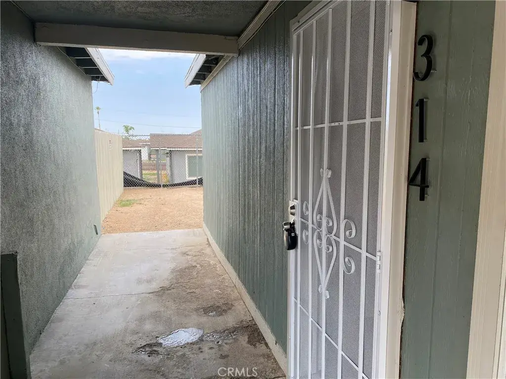 113 W Fredricks Street, Barstow, CA 92311 - Image #1