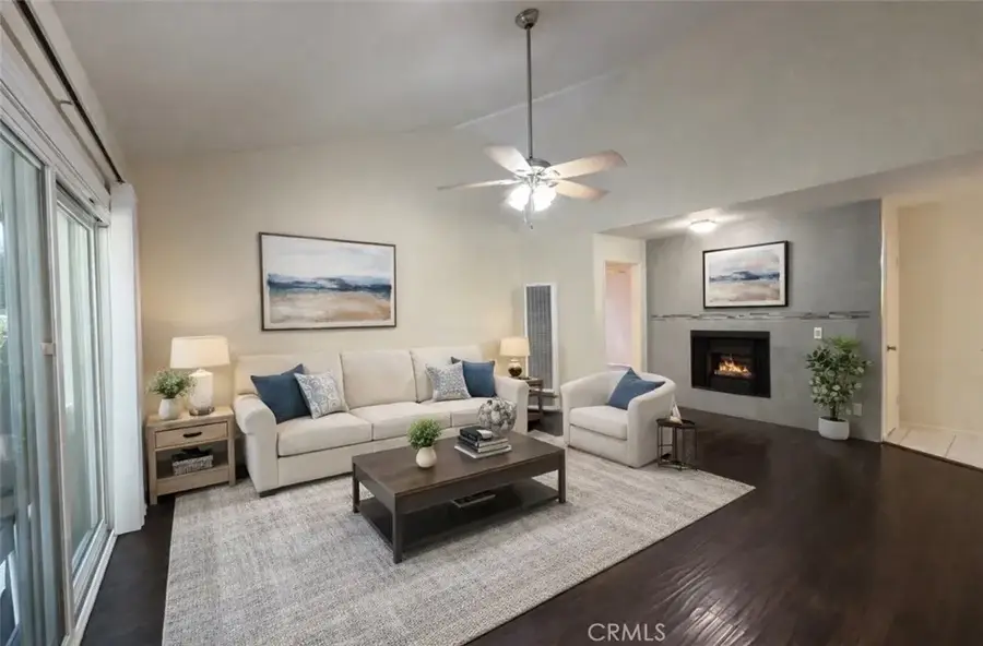 7013 Haskell, Van Nuys, CA 91406 - #3