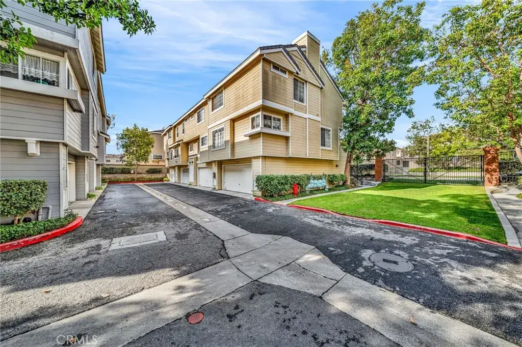 2800 Plaza Del Amo #425, Torrance, CA 90503 - Image #1