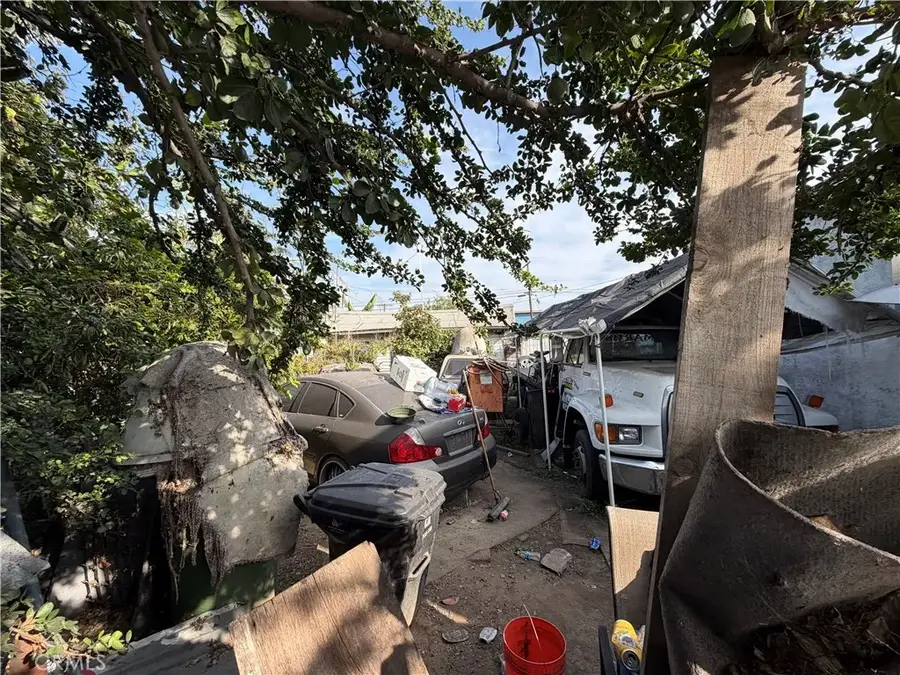 8226 S Main, Los Angeles, CA 90003 - #3