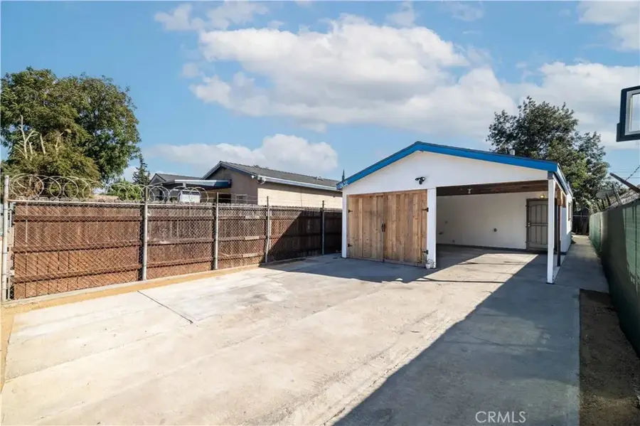 2432 E 112th Place, Los Angeles, CA 90059 - Image #3
