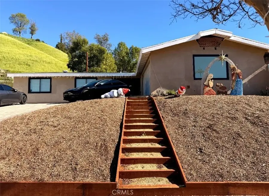 20703 Collins, Woodland Hills, CA 91367 - Image #3