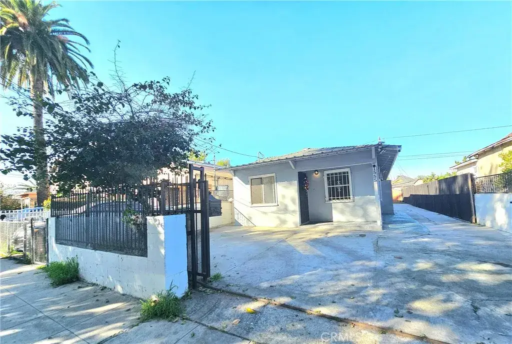 1555 E 107th, Los Angeles, CA 90002 - #1