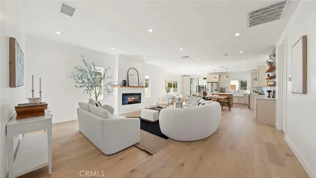 5449 S Victoria, Los Angeles, CA 90043 - Image #1