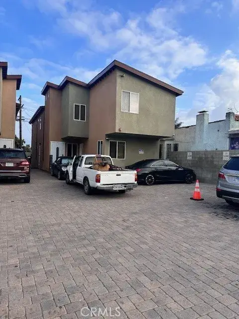 1737 W 37th Street, Los Angeles, CA 90018 - Image #1