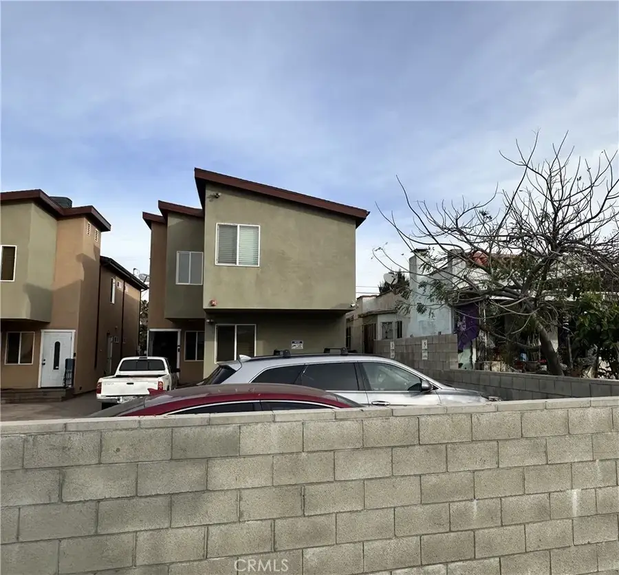 1737 W 37th Street, Los Angeles, CA 90018 - Image #2