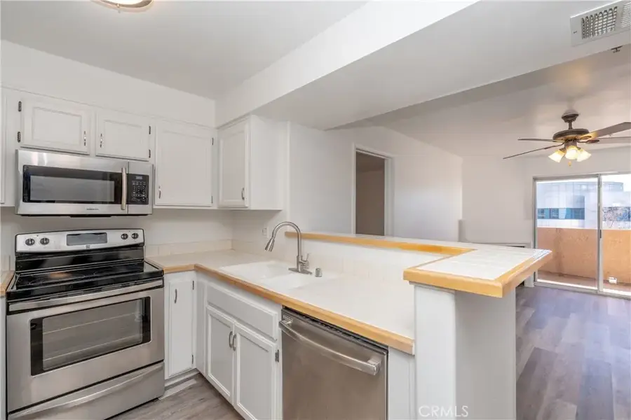 11410 Brookshire #319, Downey, CA 90241 - Image #3