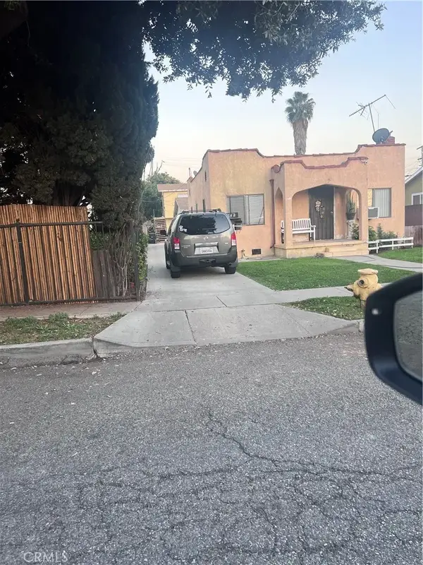 8954 S Gate, South Gate, CA 90280