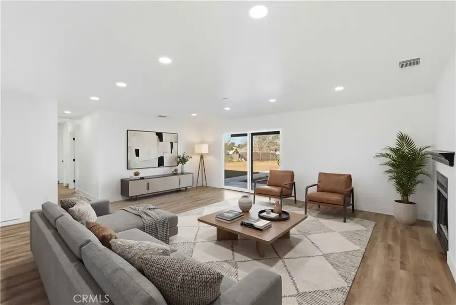 15000 Wells Fargo, Hesperia, CA 92345 - #2