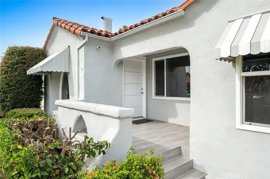 2049 W 71st Street, Los Angeles, CA 90047 - #3